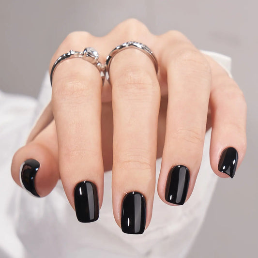Paint it Black - Nailfitt
